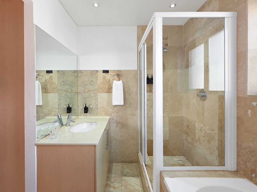 2 Bedroom Property for Sale in Cape Town City Centre Western Cape